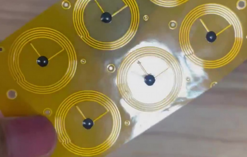 激光模切機(jī)樣機(jī)測(cè)試要點(diǎn)與數(shù)據(jù)評(píng)估標(biāo)準(zhǔn)